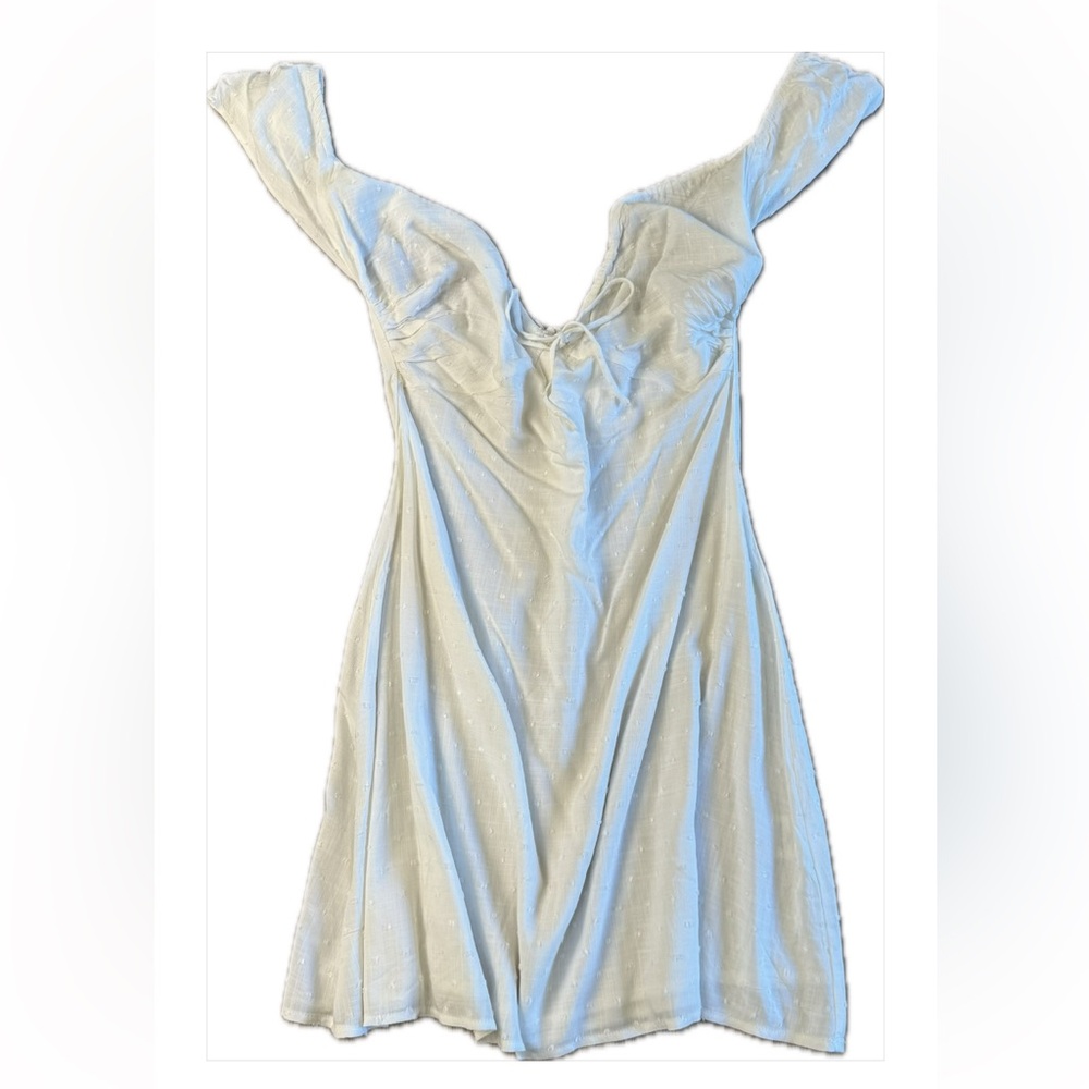 💕 Women’s Princess Poly white summer mini dress in size 6